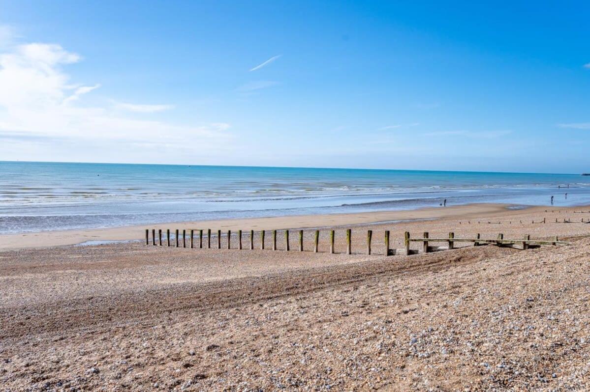 Escape To Paradise At Pevensey Bay Holiday Park 13 Woodland Walk Exterior foto