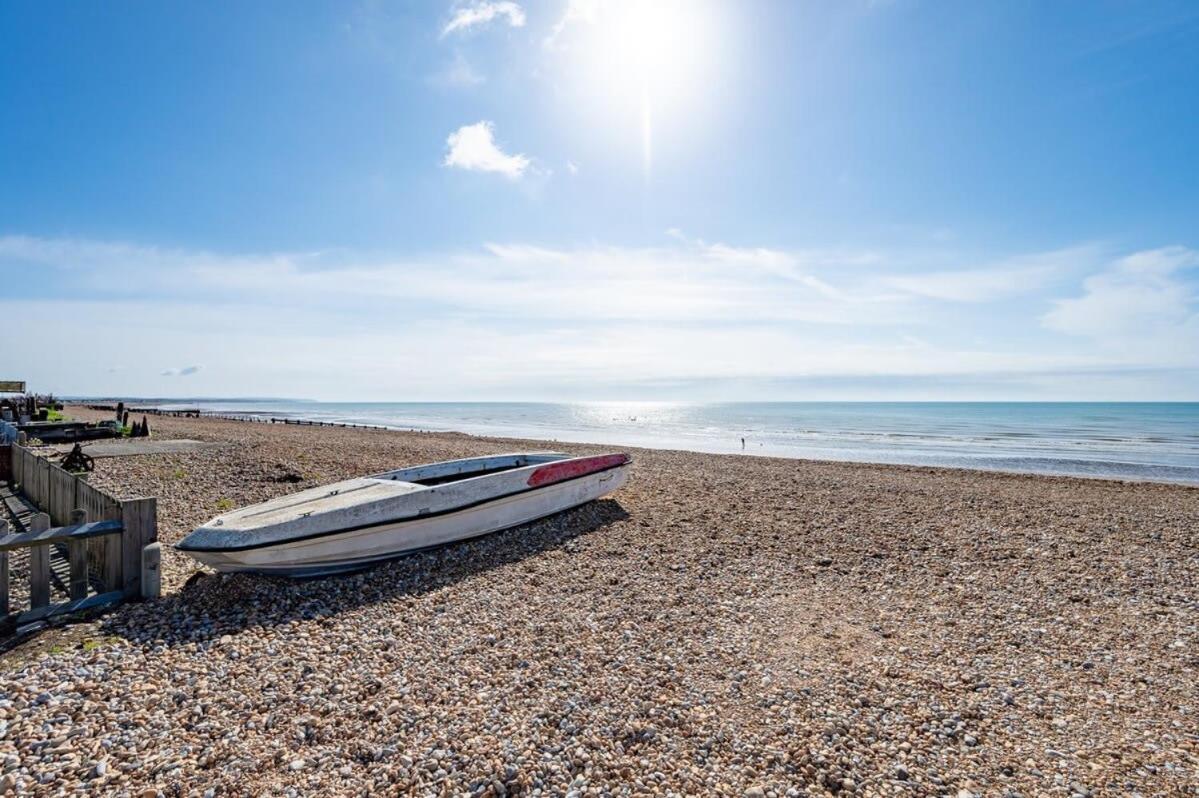 Escape To Paradise At Pevensey Bay Holiday Park 13 Woodland Walk Exterior foto