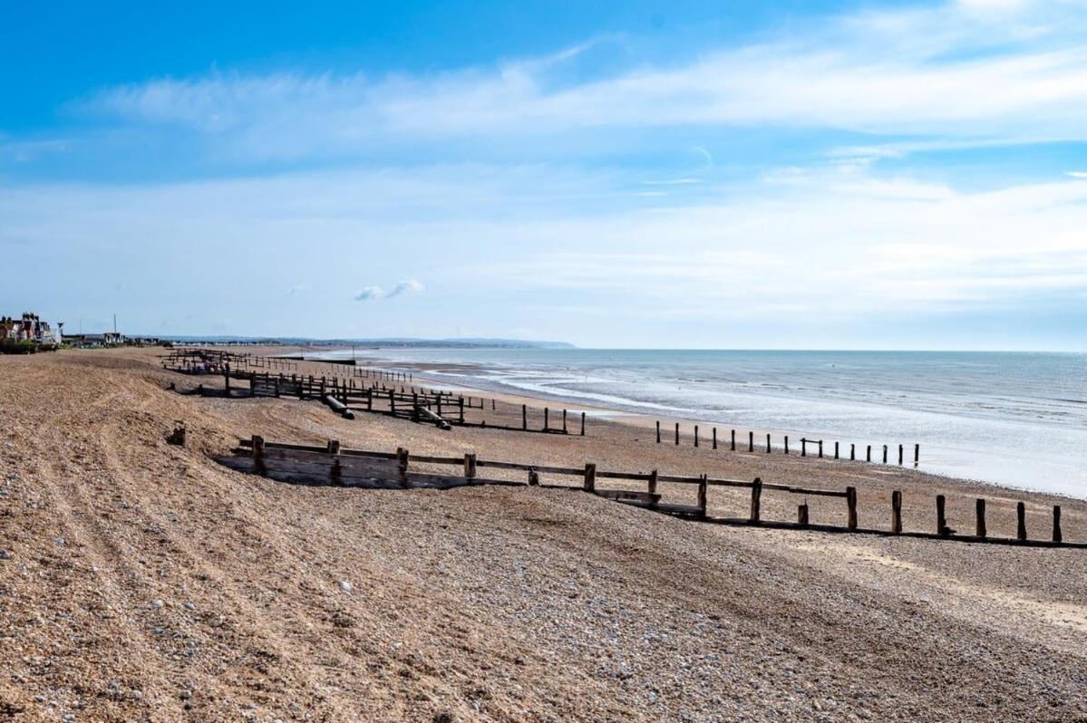 Escape To Paradise At Pevensey Bay Holiday Park 13 Woodland Walk Exterior foto
