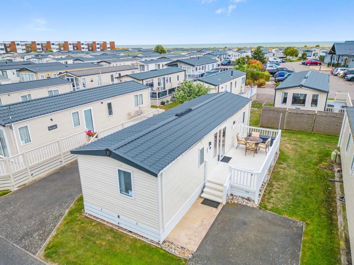 Escape To Paradise At Pevensey Bay Holiday Park 13 Woodland Walk Exterior foto